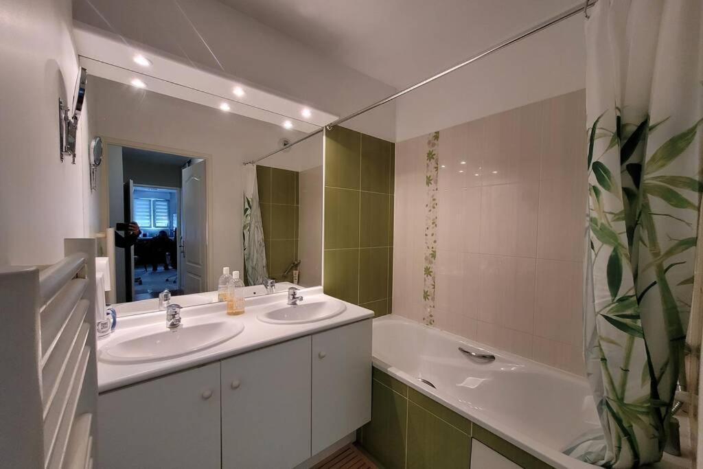 Cosy Apartment Near Disneyland 塞里斯 外观 照片